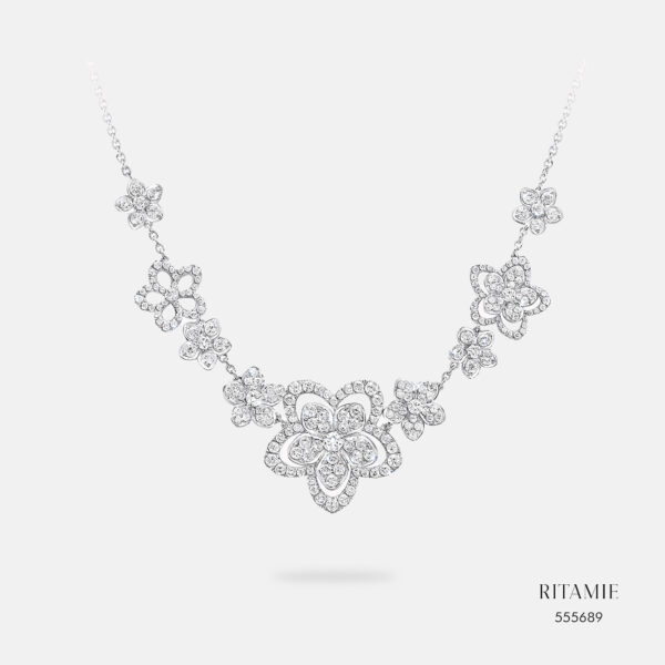 Floral Reverie Diamond Necklace 555689