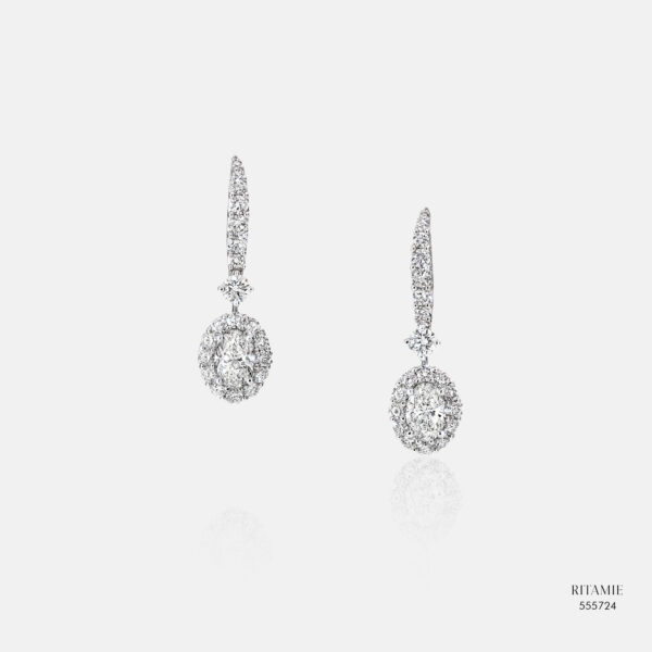 Élise Oval Lab-Grown Diamond Drop Earrings 555724