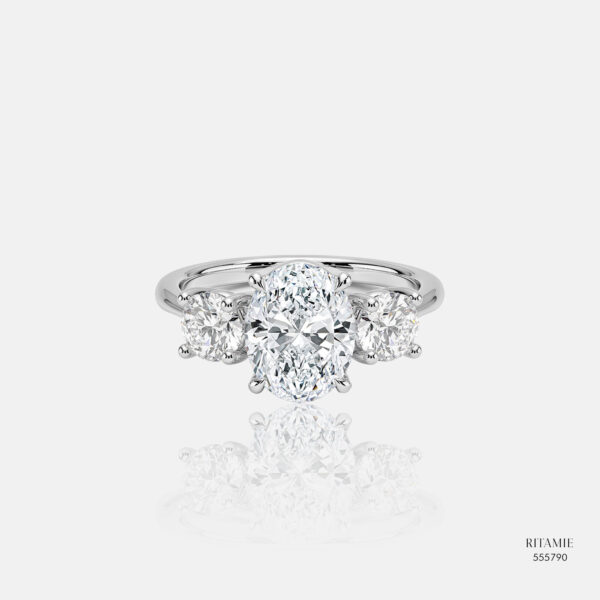 Vera Trio Lab-Grown Diamond Ring 555790