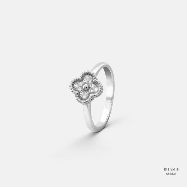 Frost Bloom Lab-Grown Diamond Ring 555831