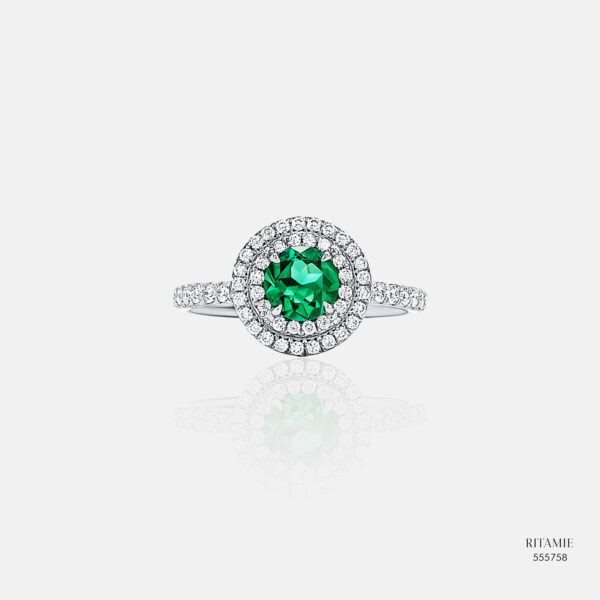 Emerald Glow Lab-Grown Diamond Ring 555758